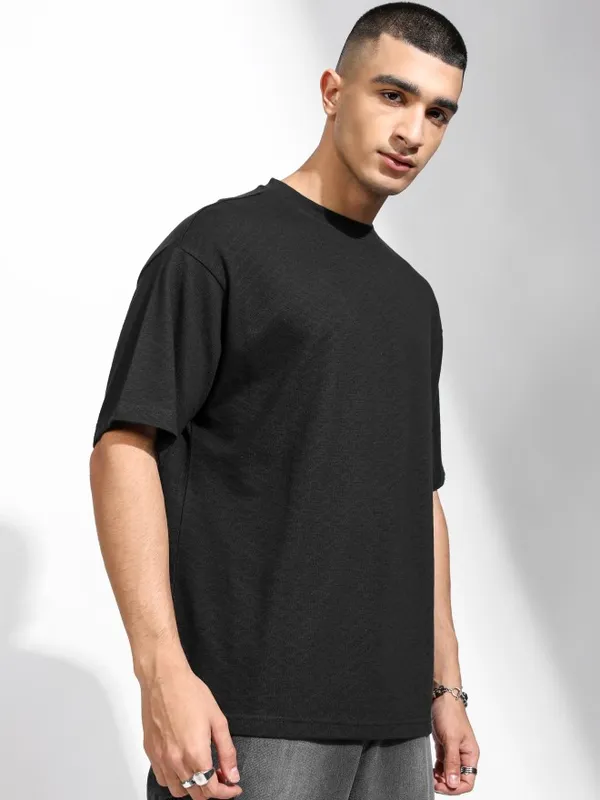 Highlander Men Black Self Design Relaxed Fit T-Shirt