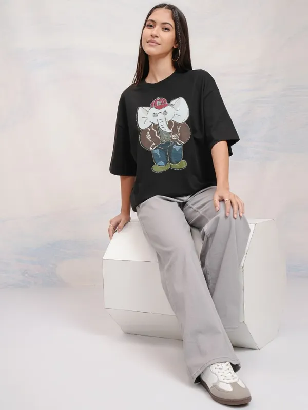 Applique Oversized Fit T-Shirt