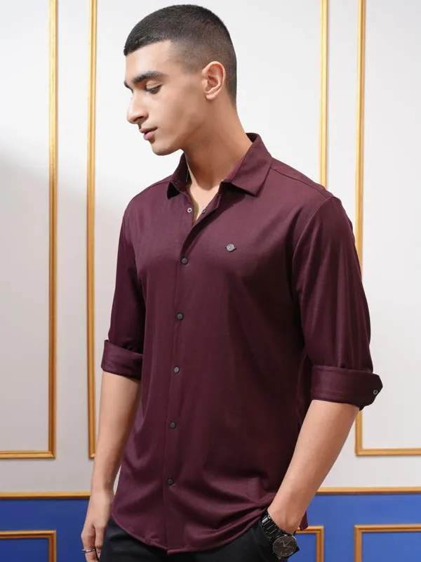 Highlander Men Purple Textured Slim Fit Casual Shirt