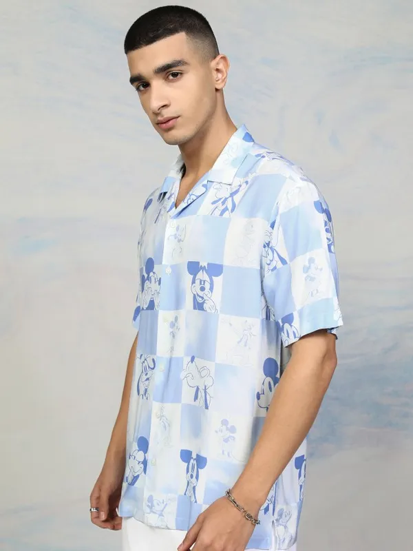 Disney By Highlander Men Blue Mickey Mouse Printed Relaxed Fit Casual Shirt