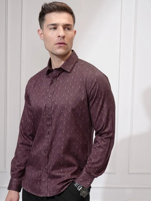 Locomotive Men Maroon Self Design Slim Fit Casual Shirt