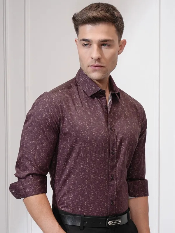 Locomotive Men Maroon Self Design Slim Fit Casual Shirt