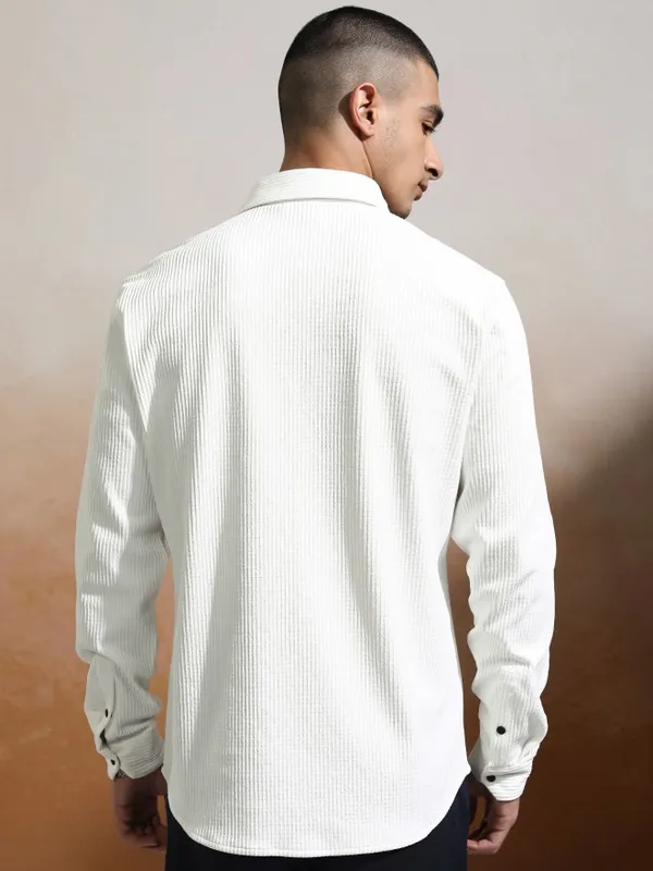 Highlander Men White Textured Slim Fit Casual Shirt