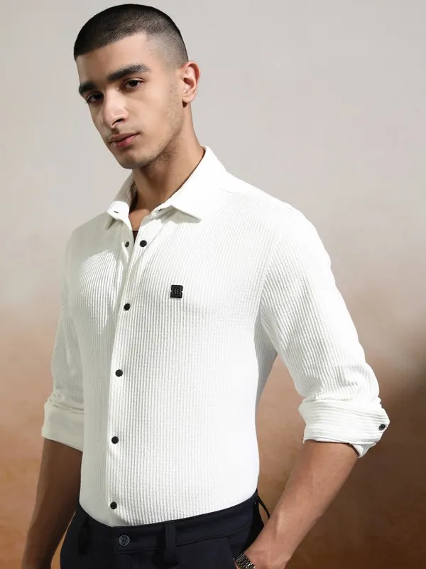 Highlander Men White Textured Slim Fit Casual Shirt