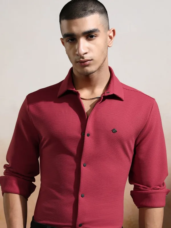 Highlander Men Pink Textured Slim Fit Casual Shirt