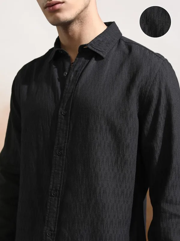 Highlander Men Black Textured Regular Fit Casual Shirt