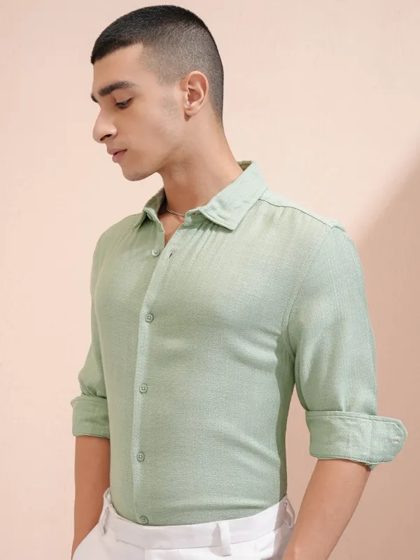 Highlander Men Green Textured Relaxed Fit Casual Shirt