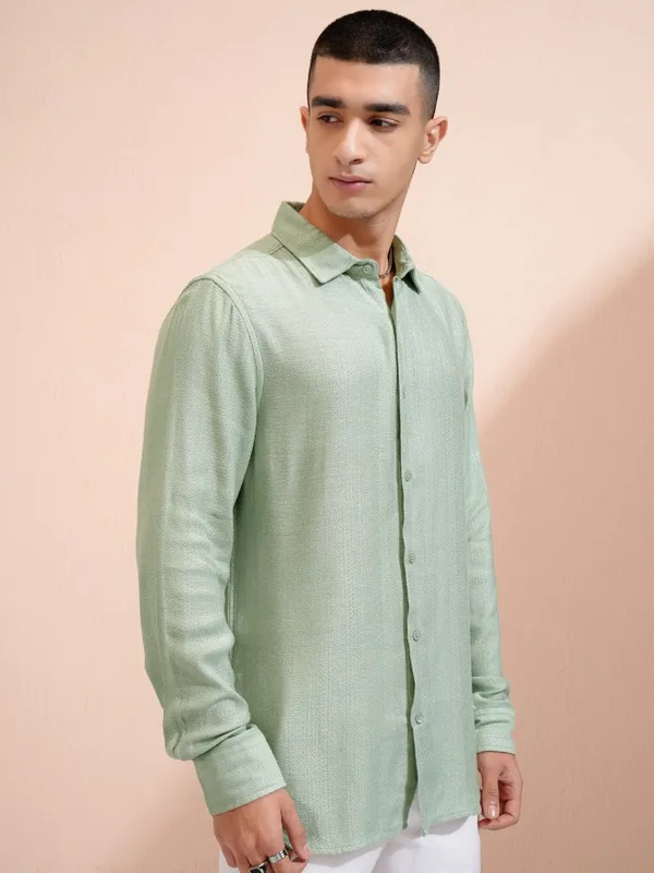 Highlander Men Green Textured Relaxed Fit Casual Shirt