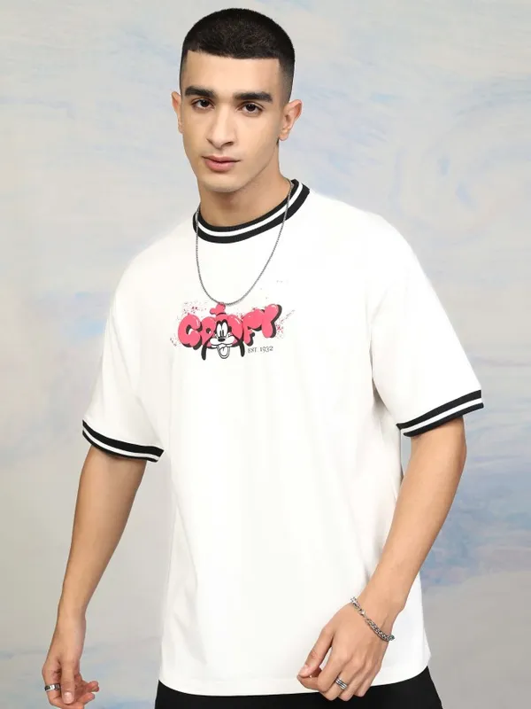 Disney By Highlander Men White Goofy Printed Round Neck Relaxed Fit T-Shirt