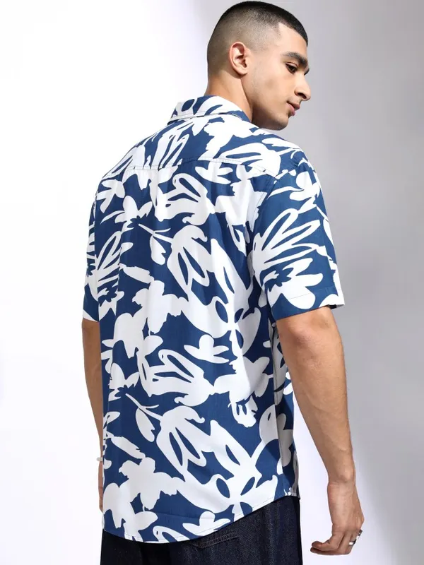 Highlander Men Blue Printed Relaxed Fit Casual Shirt