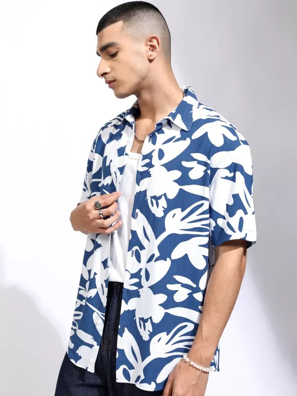 Highlander Men Blue Printed Relaxed Fit Casual Shirt