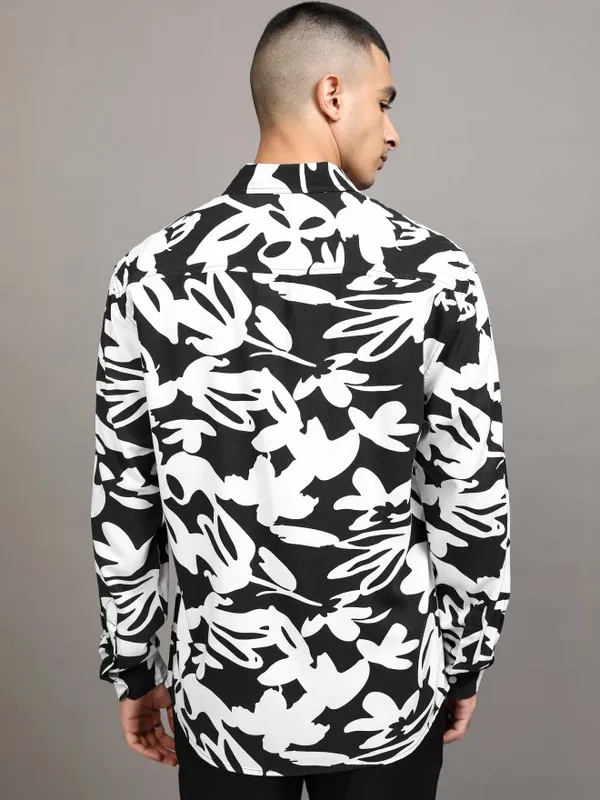 Highlander Men Black Printed Relaxed Fit Casual Shirt