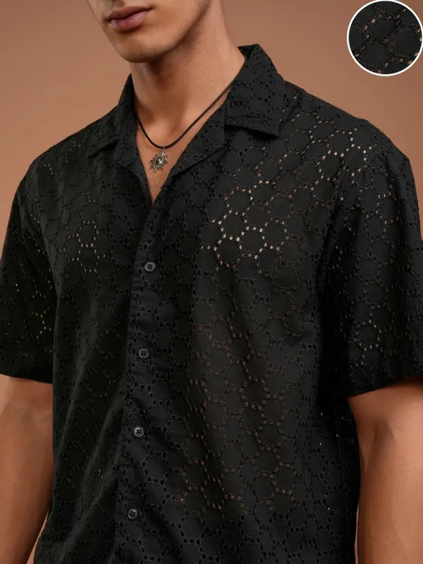 Highlander Men Black Solid Relaxed Fit Casual Shirt