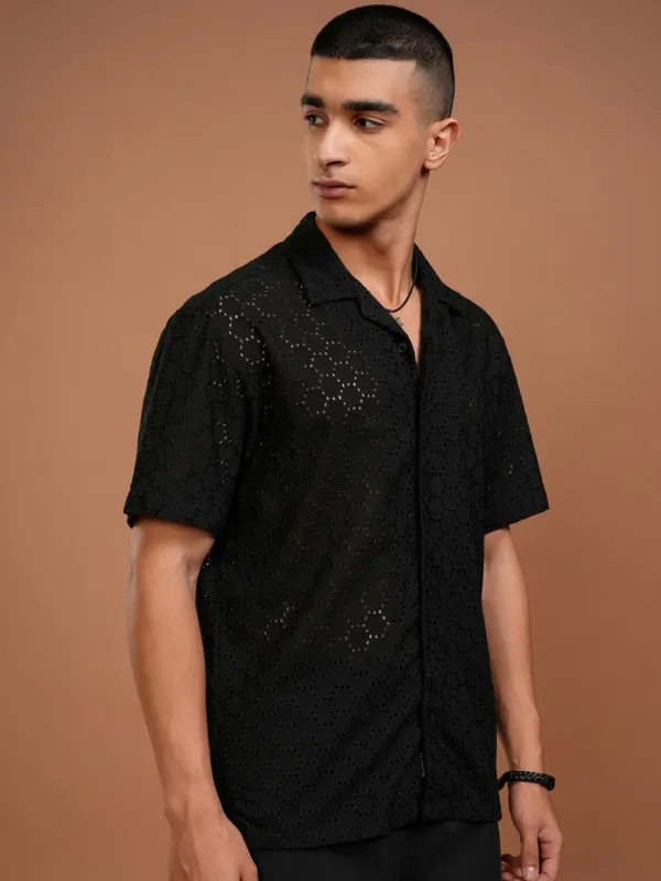 Highlander Men Black Solid Relaxed Fit Casual Shirt