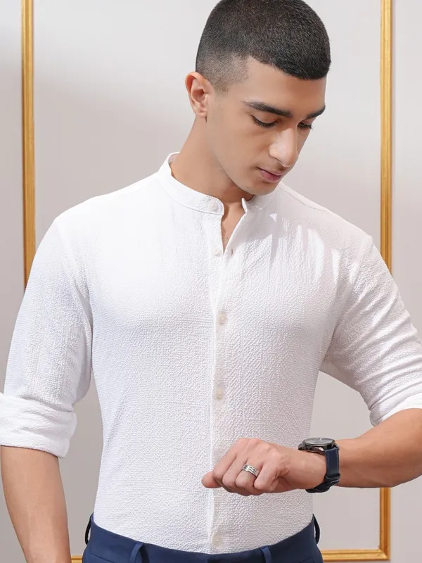 Highlander Men White Textured Regular Fit Casual Shirt