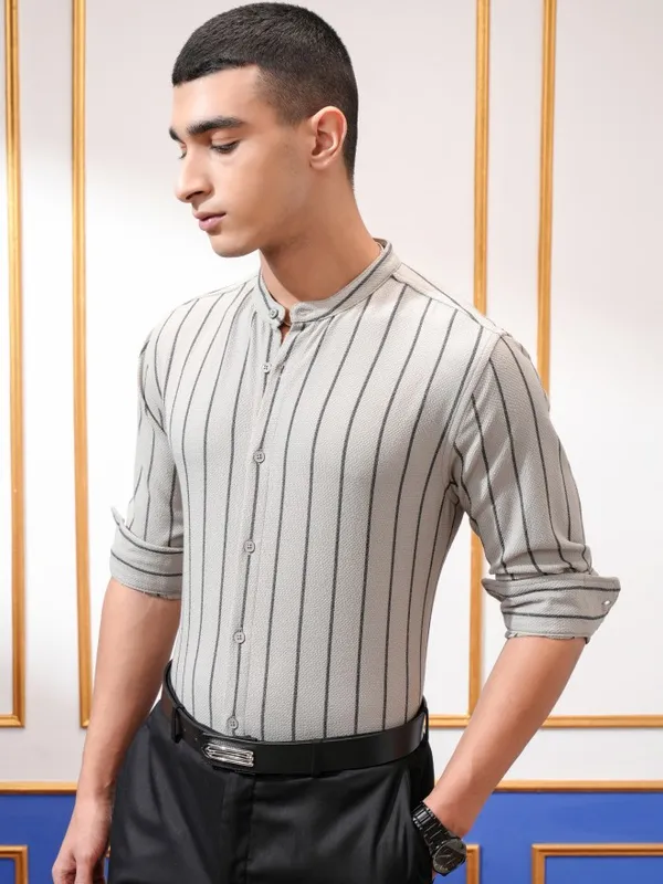 Highlander Men Olive Striped Slim Fit Casual Shirt