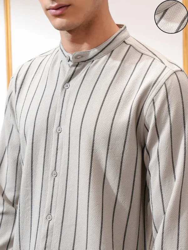 Highlander Men Olive Striped Slim Fit Casual Shirt