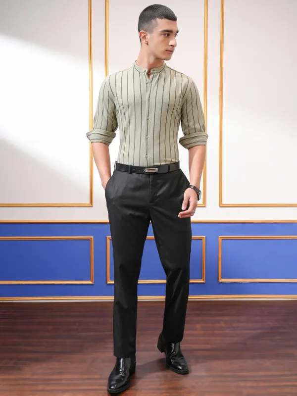 Highlander Men Green Striped Slim Fit Casual Shirt