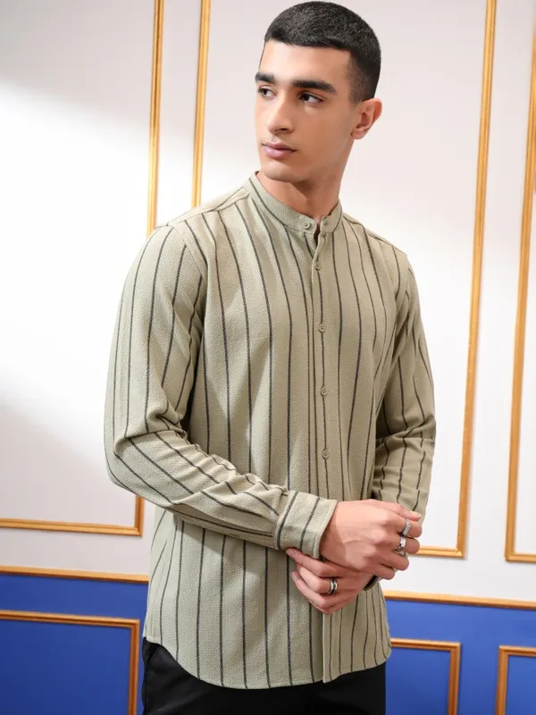 Highlander Men Green Striped Slim Fit Casual Shirt