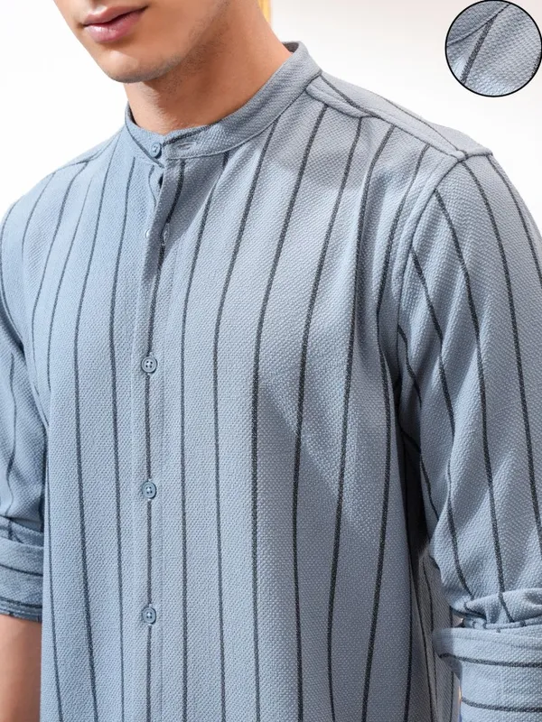 Highlander Men Blue Striped Slim Fit Casual Shirt