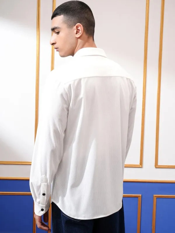Highlander Men White Solid Slim Fit Corduroy Casual Shirt