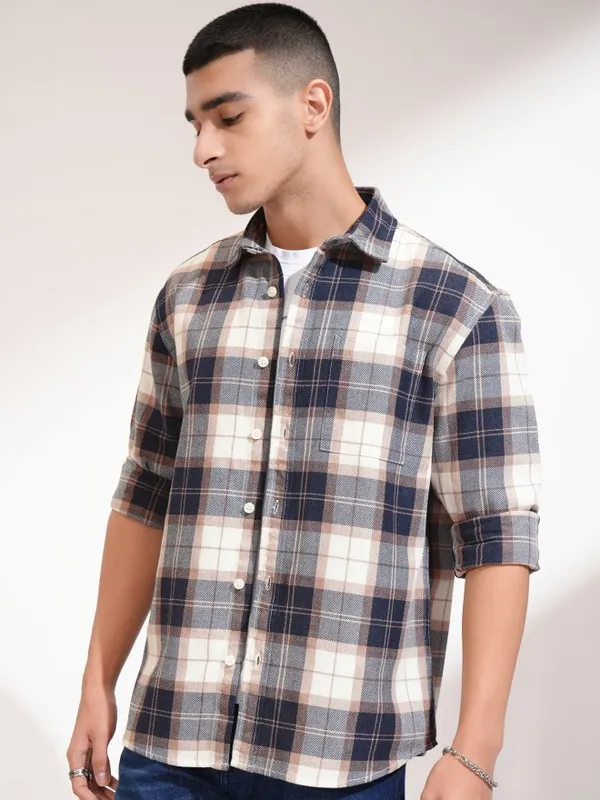 Highlander Men Navy Blue Checked Relaxed Fit Casual Shirt