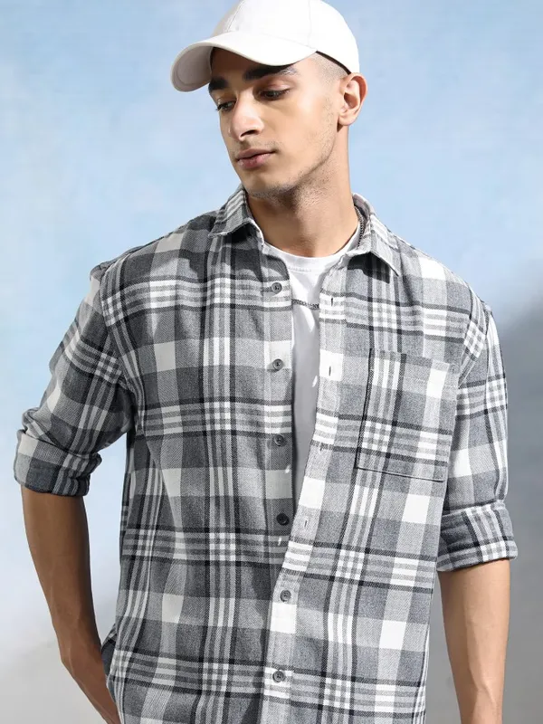 Highlander Men Grey Checked Relaxed Fit Casual Shirt