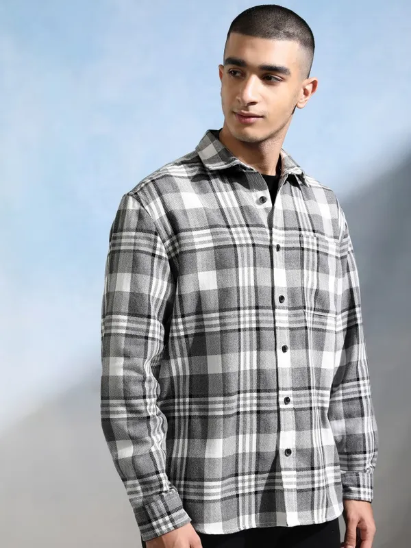 Highlander Men Grey Checked Relaxed Fit Casual Shirt