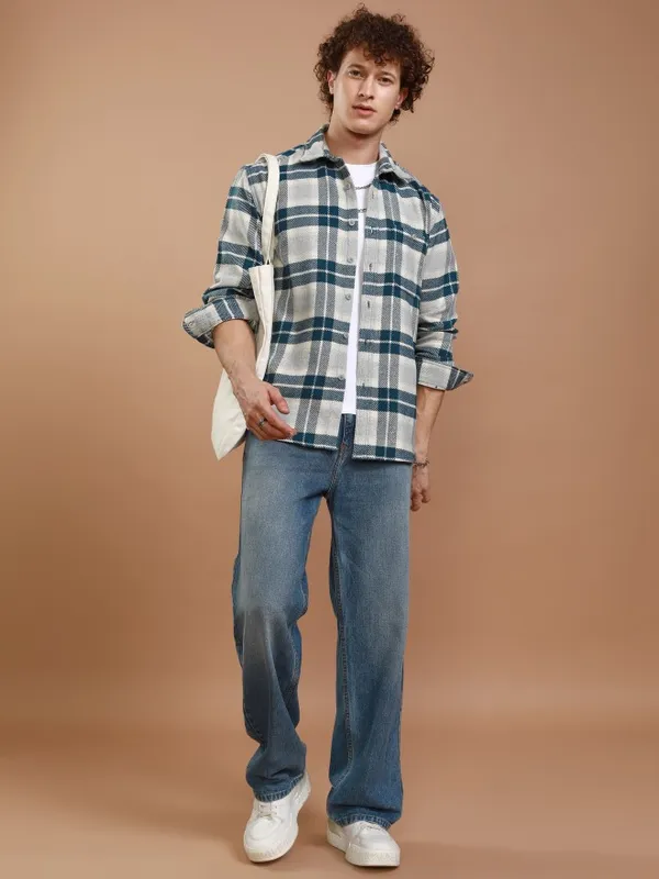 Highlander Men Blue Checked Relaxed Fit Casual Shirt