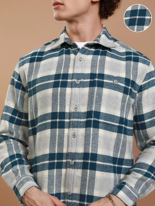 Highlander Men Blue Checked Relaxed Fit Casual Shirt