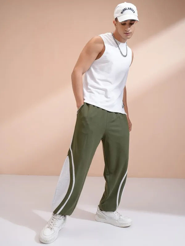 Highlander Men Olive Straight Fit Colourblocked Joggers