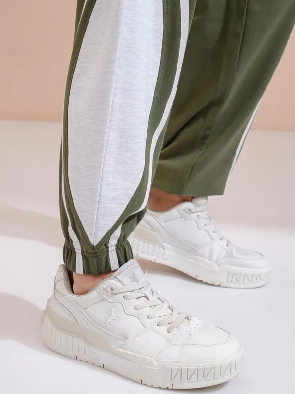 Highlander Men Olive Straight Fit Colourblocked Joggers