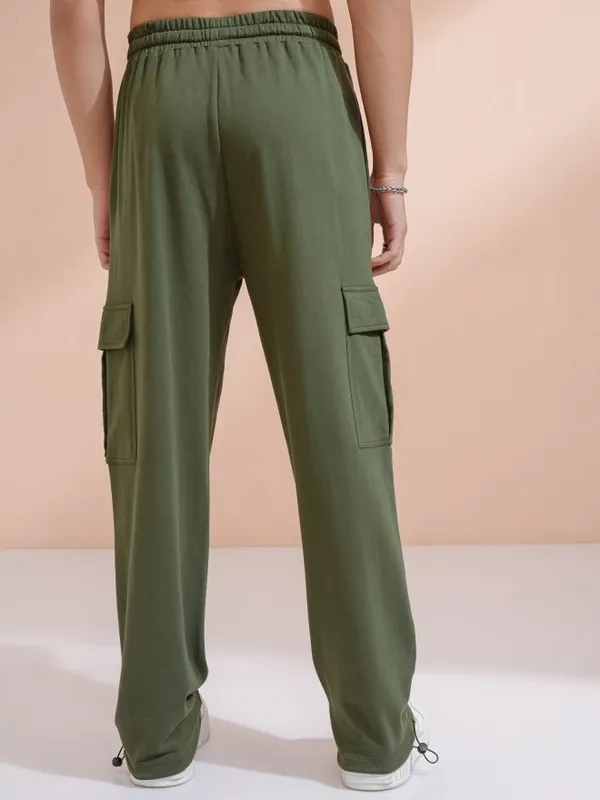 Highlander Men Olive Straight Fit Solid Cargos