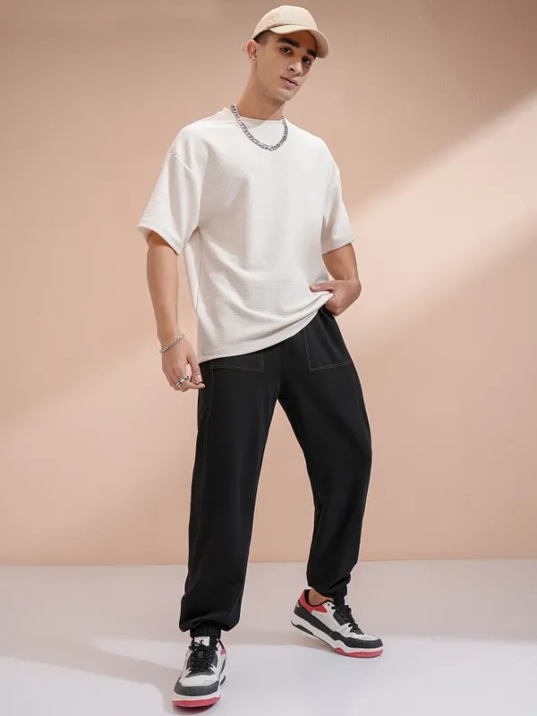 Highlander Men Black Straight Fit Solid Joggers