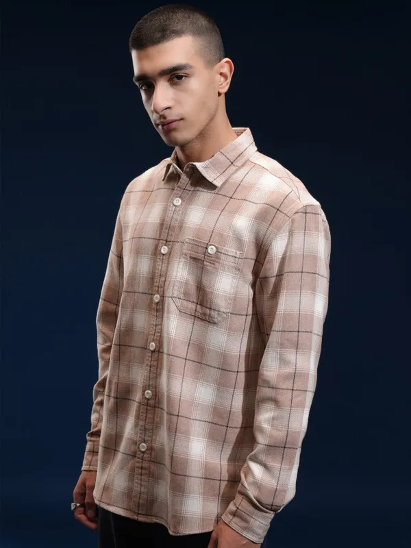 Highlander Men Peach Checked Relaxed Fit Casual Shirt