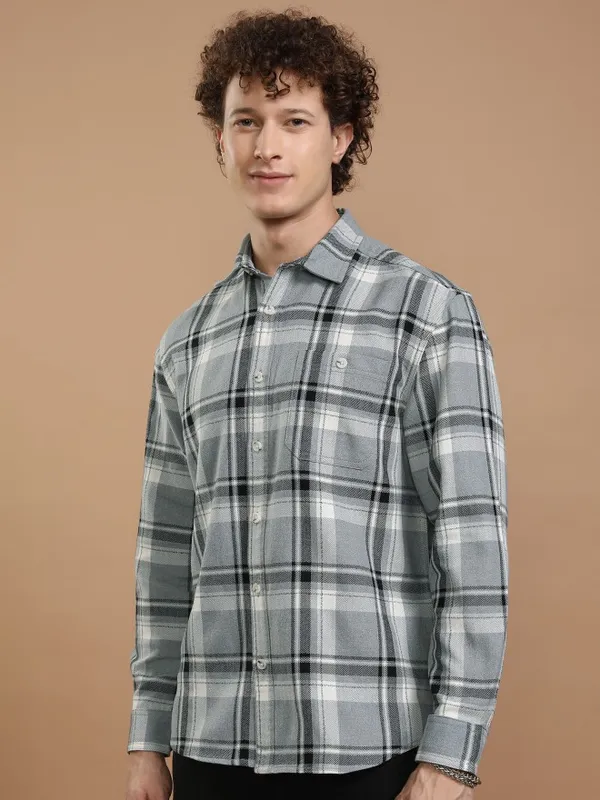 Highlander Men Blue Checked Relaxed Fit Casual Shirt
