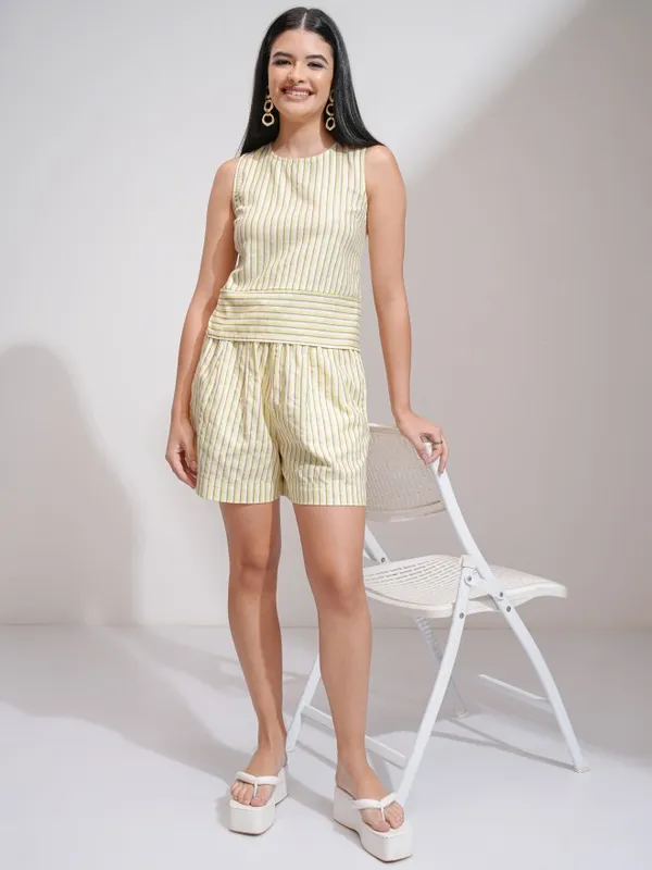 Women Top With Shorts Co-Ords