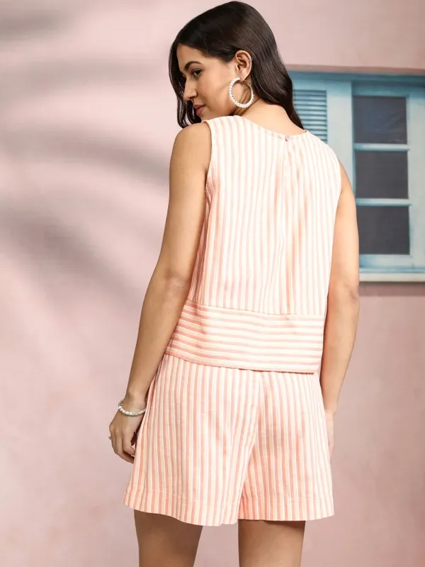 Women Top With Shorts Co-Ords