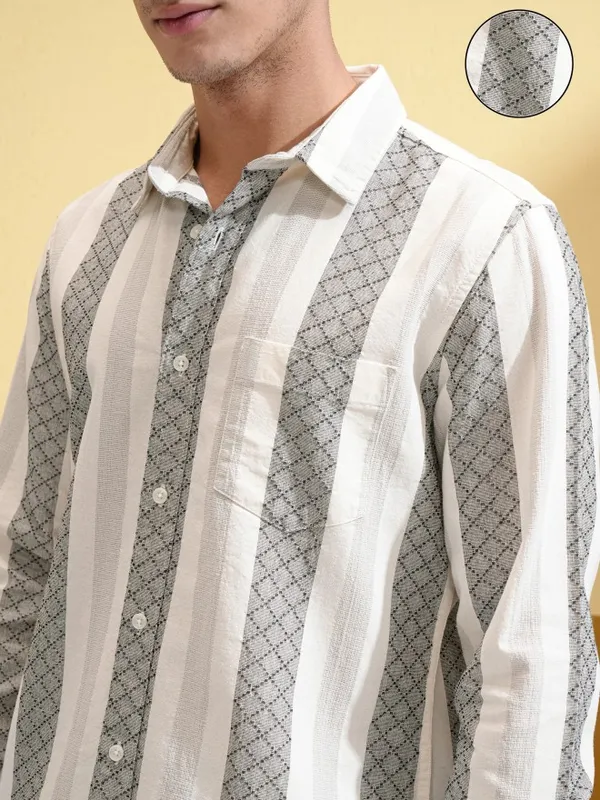 Highlander Men Cream Striped Slim Fit Casual Shirt