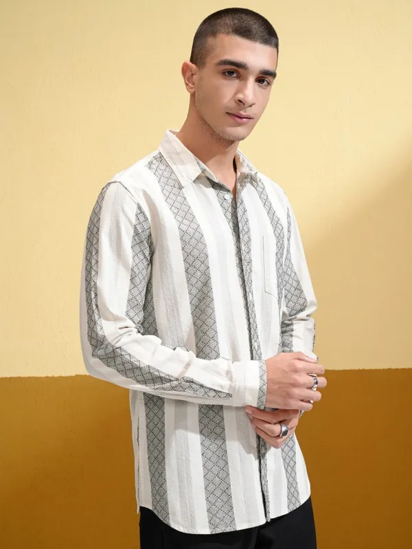 Highlander Men Cream Striped Slim Fit Casual Shirt