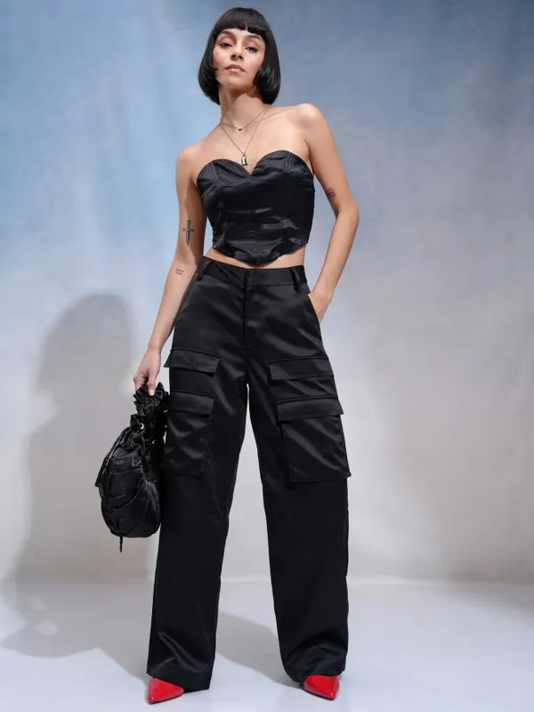 Tokyo Talkies Women Black Solid Regular Fit Cargos