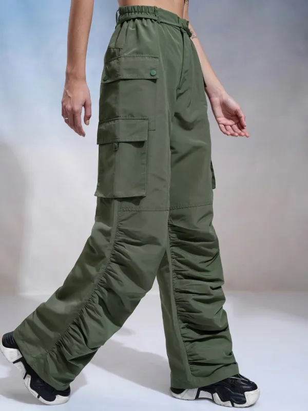 Tokyo Talkies Women Green Solid Regular Fit Cargos