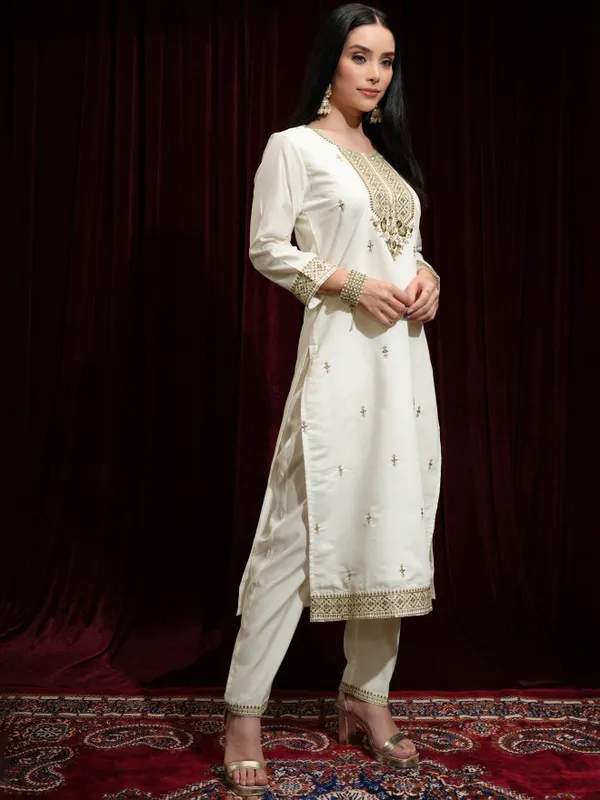 Vishudh Women Off White Kurta With Palazzos And Dupatta