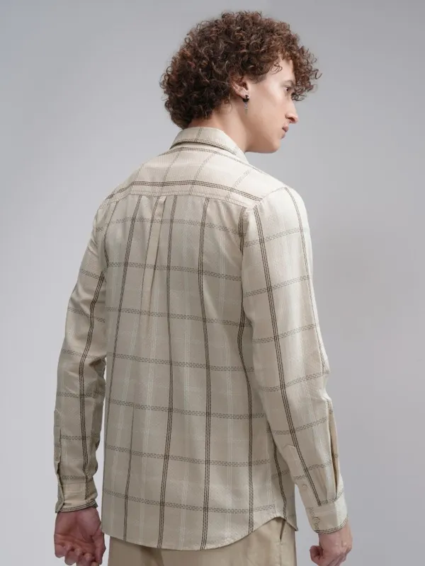 Highlander Men Beige Checked Slim Fit Casual Shirt