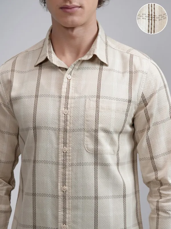 Highlander Men Beige Checked Slim Fit Casual Shirt