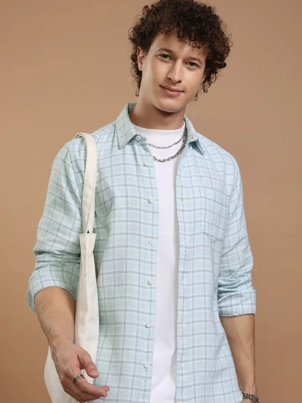 Highlander Men Blue Checked Slim Fit Casual Shirt