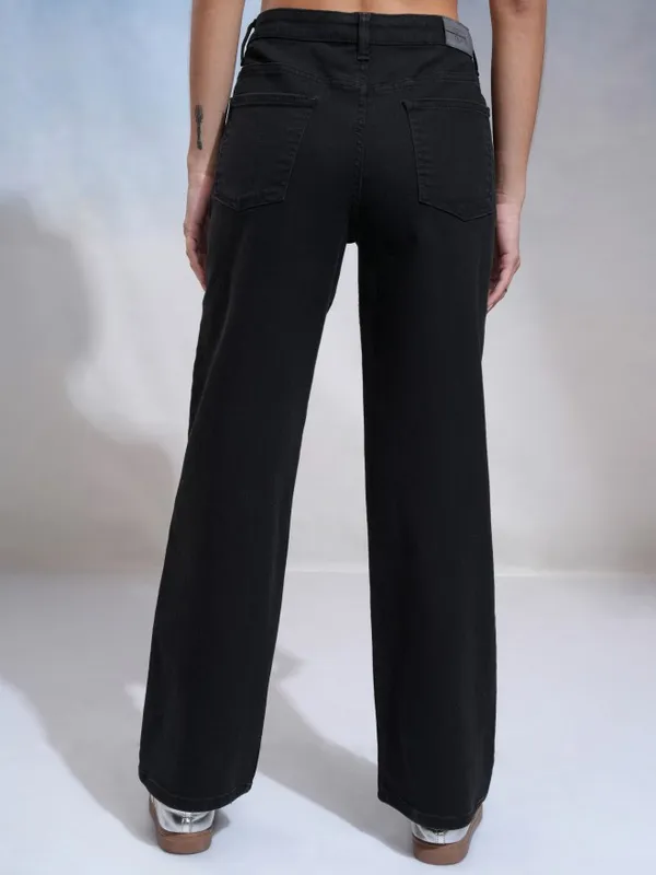 Tokyo Talkies Women Black Straight Fit Stretchable Jeans