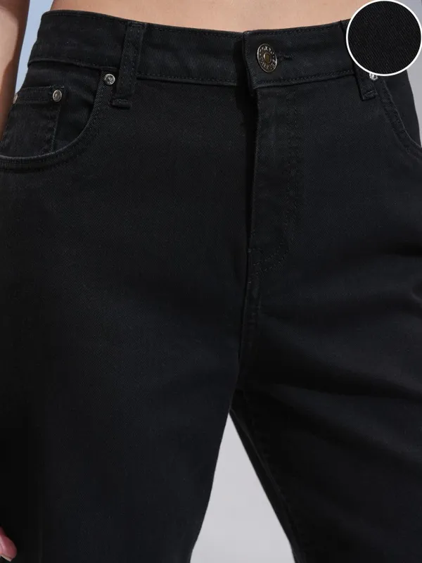 Tokyo Talkies Women Black Straight Fit Stretchable Jeans