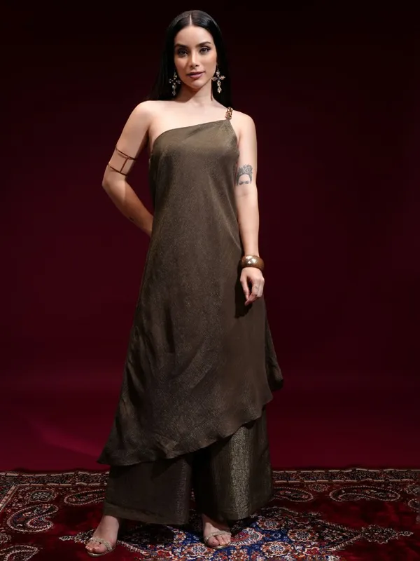 Vishudh Women Brown Solid Kurta With Trouser