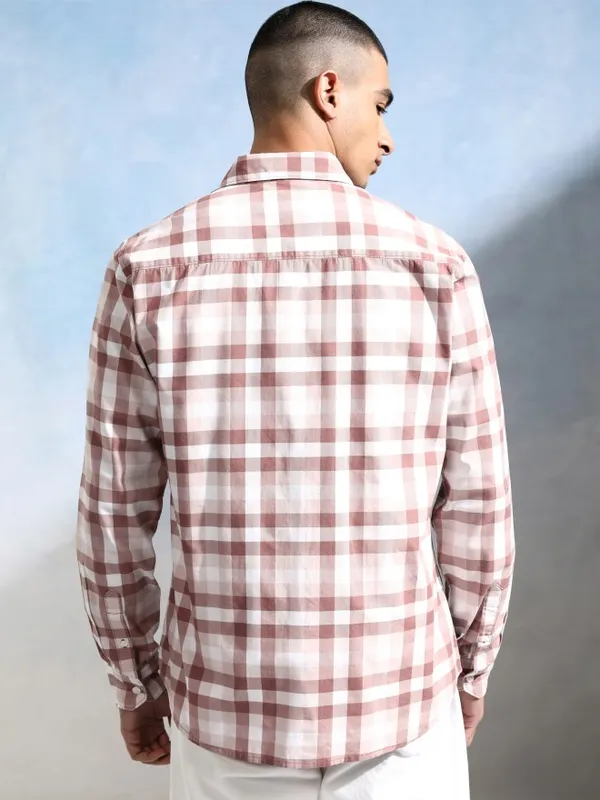 Highlander Men White Checked Slim Fit Casual Shirt